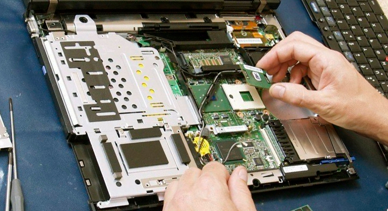 Какие инструменты и программы нужны для ремонта компьютеров?